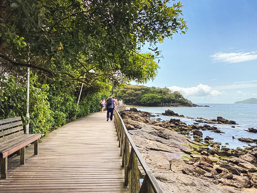 Passeio Gratuito Em Balneário Camboriú - Deck do Pontal Norte