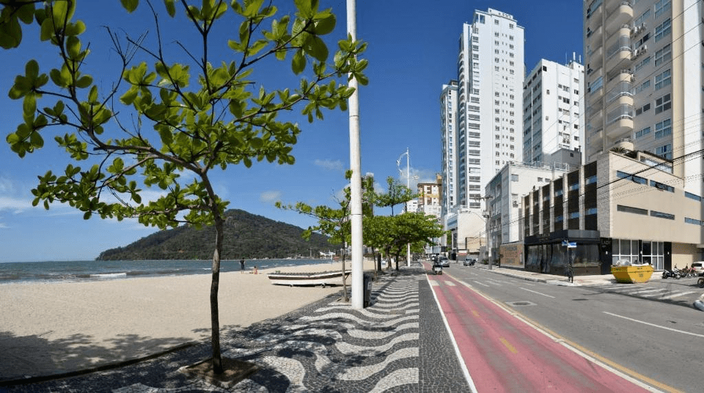 Avenida Atlântica Balneário Camboriú