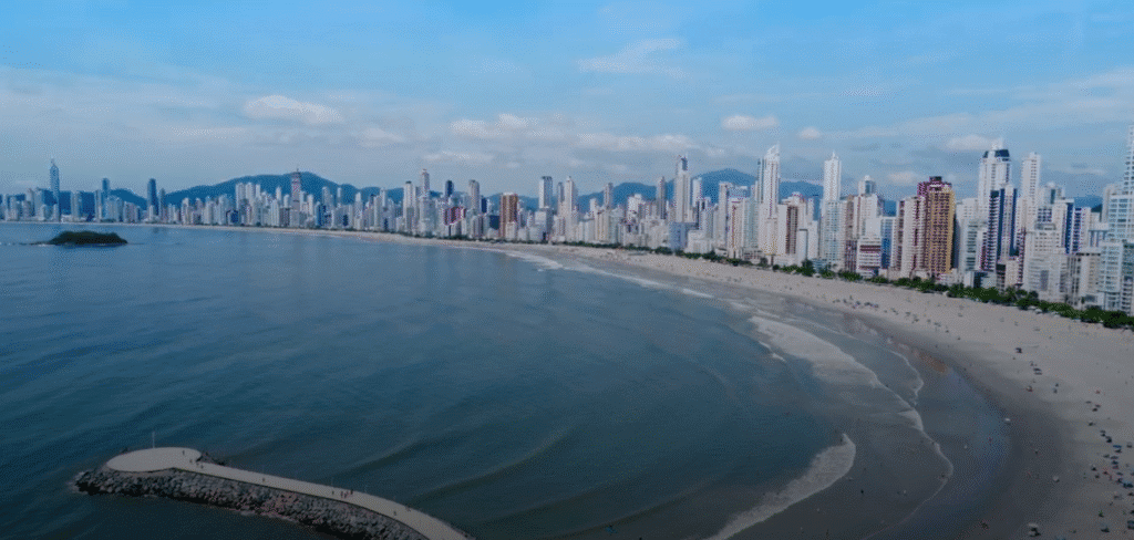 Tudo o que você precisa saber sobre a Praia Central de Balneário Camboriú 2 4
