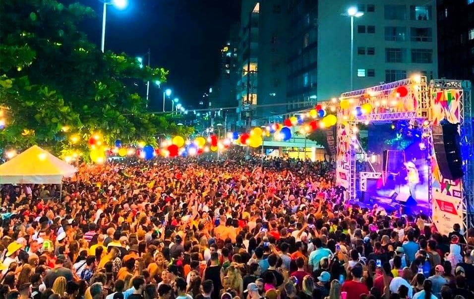 Carnaval na Praia Central de Balneario Camboriu