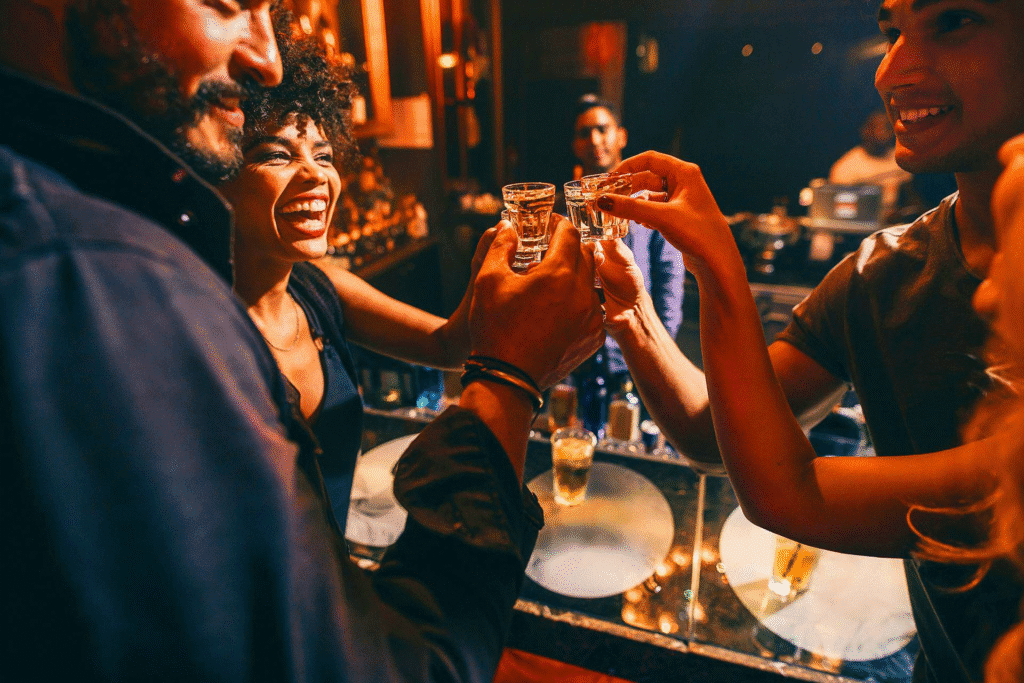 Os 5 Melhores Bares em Balneário Camboriú com Música Ao Vivo: Onde a Diversão Nunca Acaba! 1 image 155