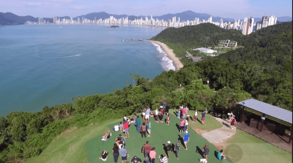 4 trilhas fáceis em BC com vista para o mar 1 image 56