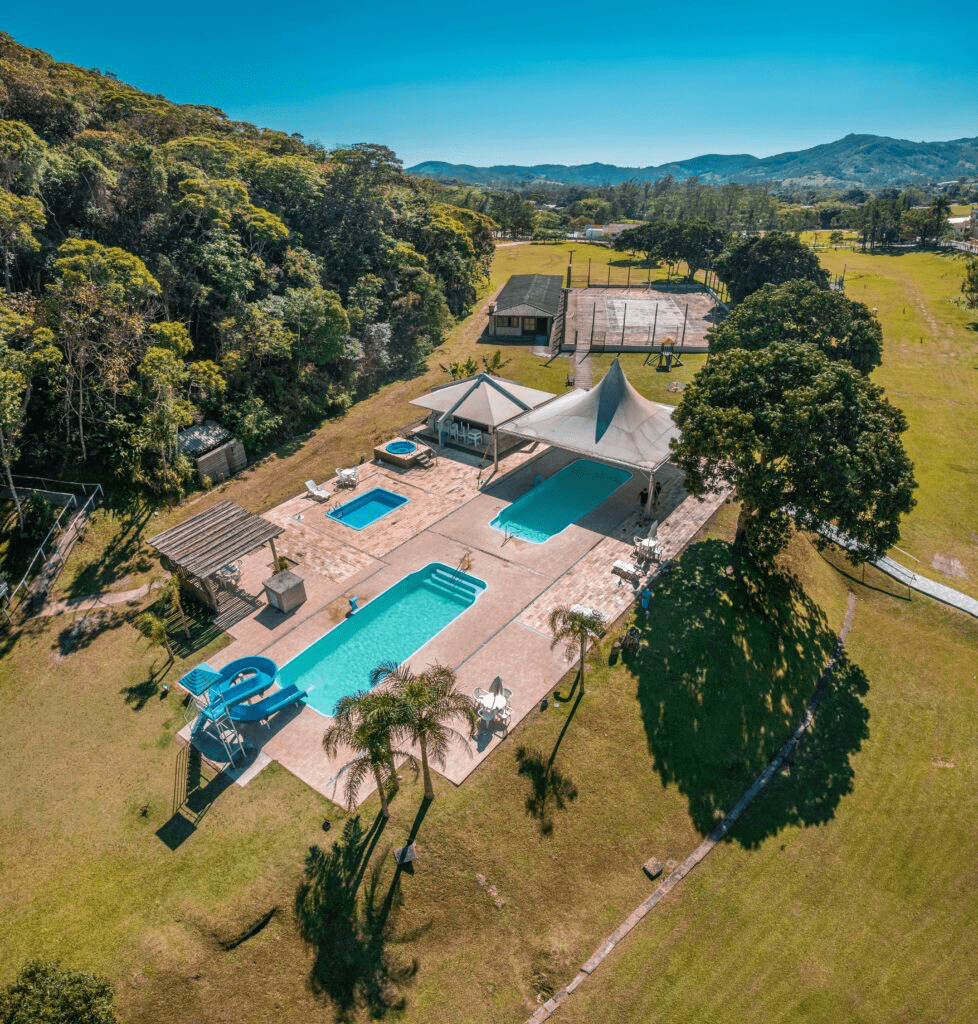 Termas de SC: 7 parques aquáticos cobertos para escapar do frio 2 image 8