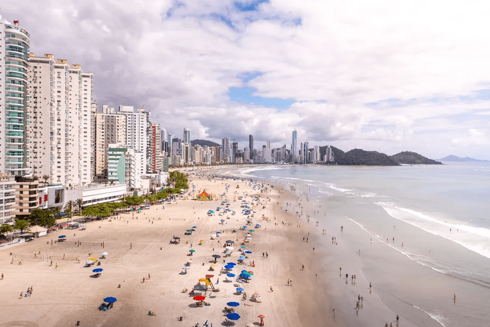 Praia Central de Balneário Camboriú: Guia Completo 2025 1 image 81