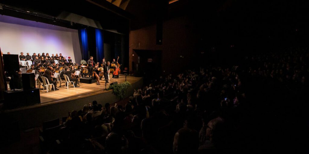 Teatro Municipal Bruno Nitz divulga programação de agosto com espetáculos, oficinas e atrações gratuitas 1 IMG 7895 1140x570 1