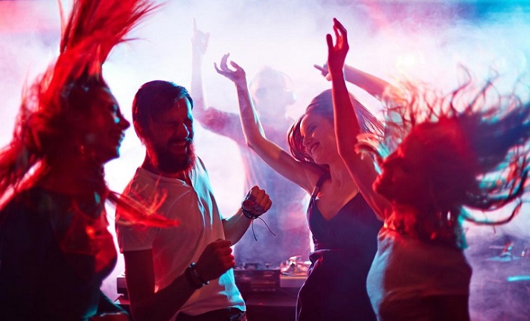 Balada em Balneário Camboriú: 5 lugares imperdíveis