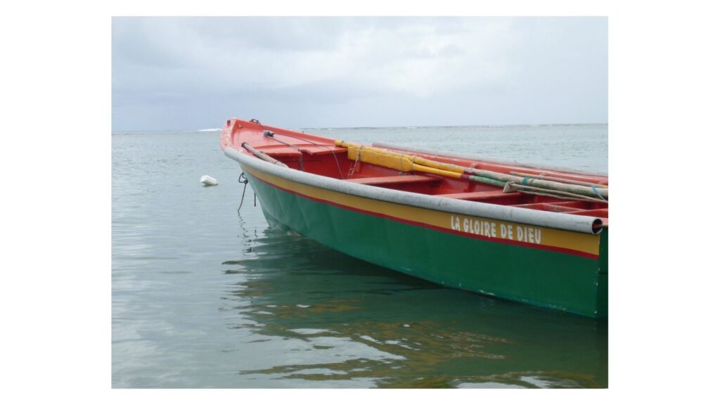 Praia do Cação em Bombinhas; Como chegar e dicas 1 Passeios de barco até a Praia do Cação