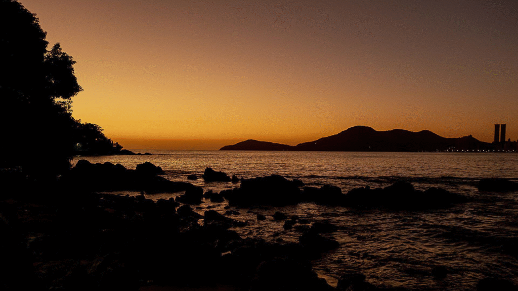 Pôr do sol em Balneário Camboriú: 7 melhores pontos para admirar 3 image 42
