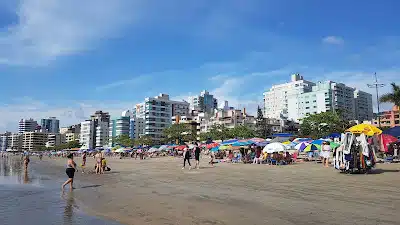 Tudo que você precisa saber da Praia do Centro em Itapema 1 Como a infraestrutura da praia